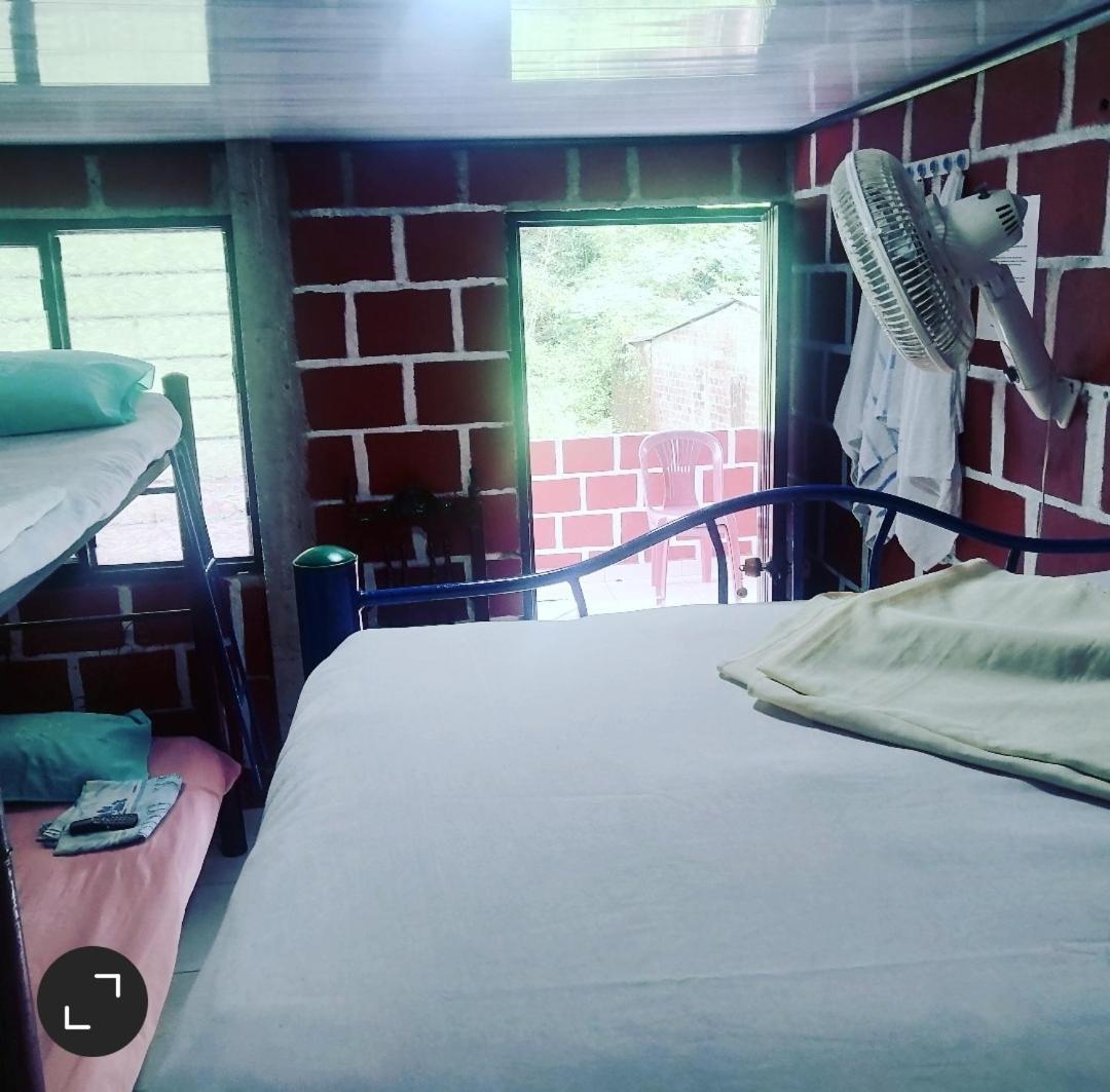 Hotel Casa hospedaje mayesty San Cipriano Habitación foto
